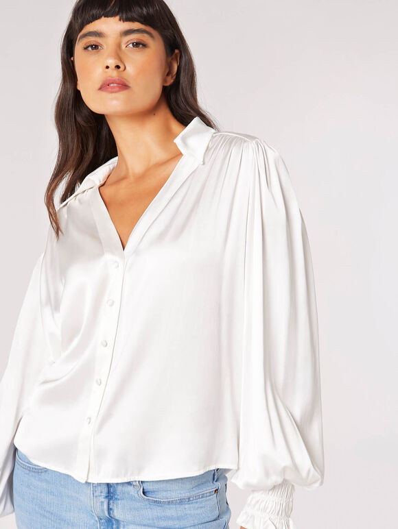 Volume Sleeve Blouse in Off White